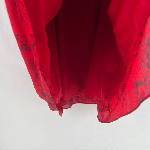 Ann Taylor Red Chiffon Snake Print Tiered Midi Skirt NWT‎ Size 12 - Picture 5 of 15